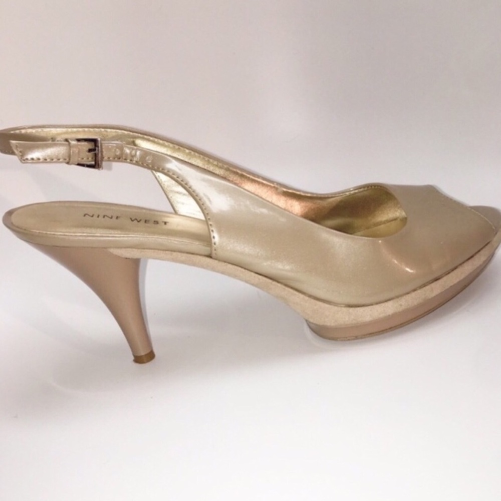 ❗️Moving SALE FINAL❗️Gorgeous  Nine West Peep Toes